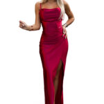 483-5 DIANE satynowa długa suknia z rozcięciem na nogę - MALINOWA